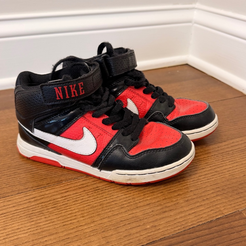 Nike Jordon High Top Sneakers